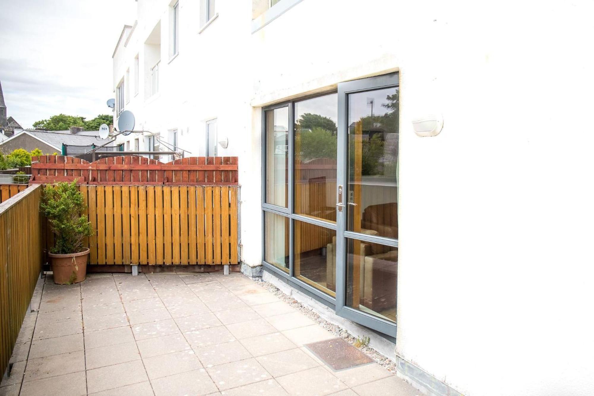 5 Courthouse Square Clifden Apartment ภายนอก รูปภาพ