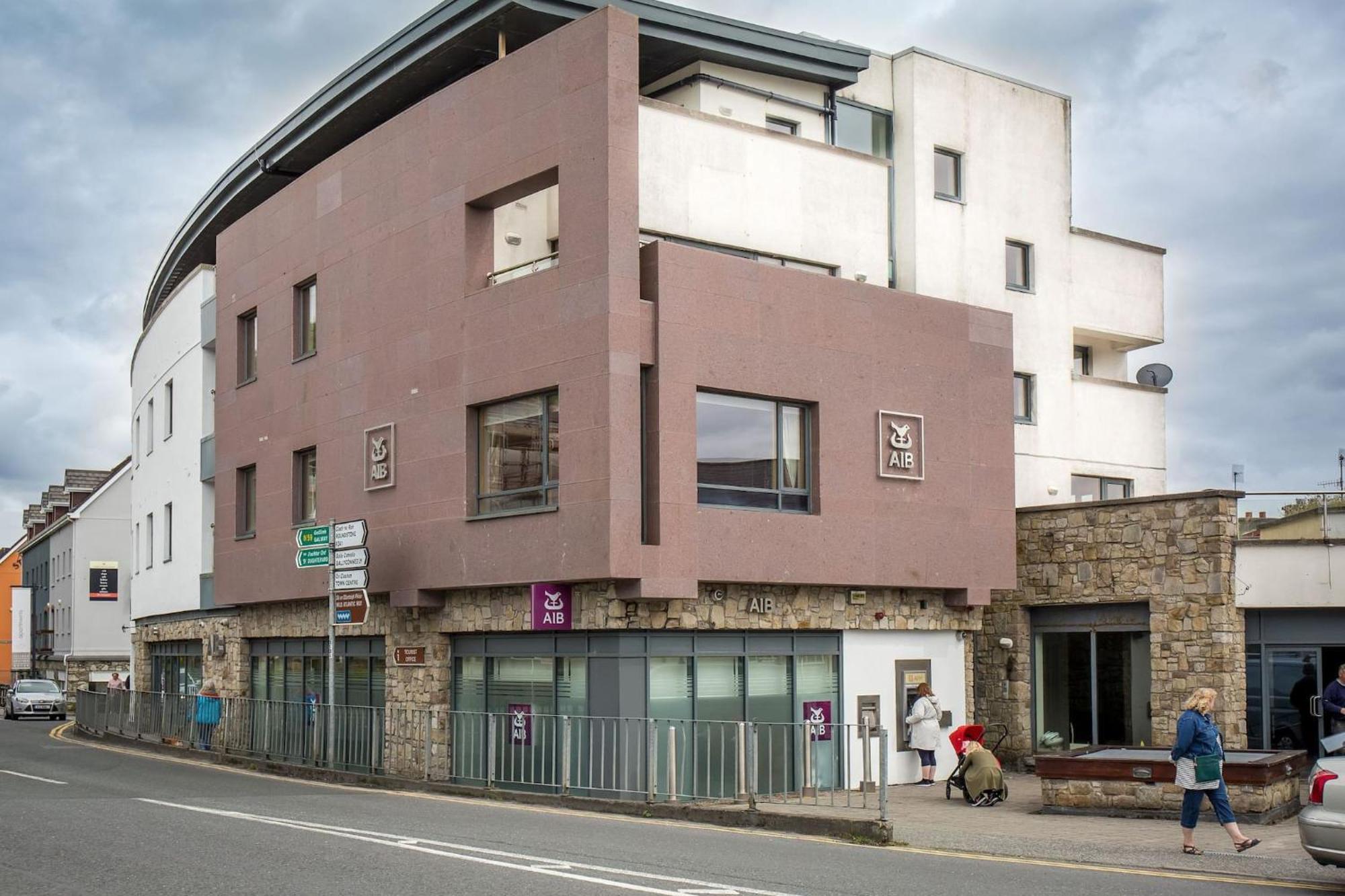 5 Courthouse Square Clifden Apartment ภายนอก รูปภาพ